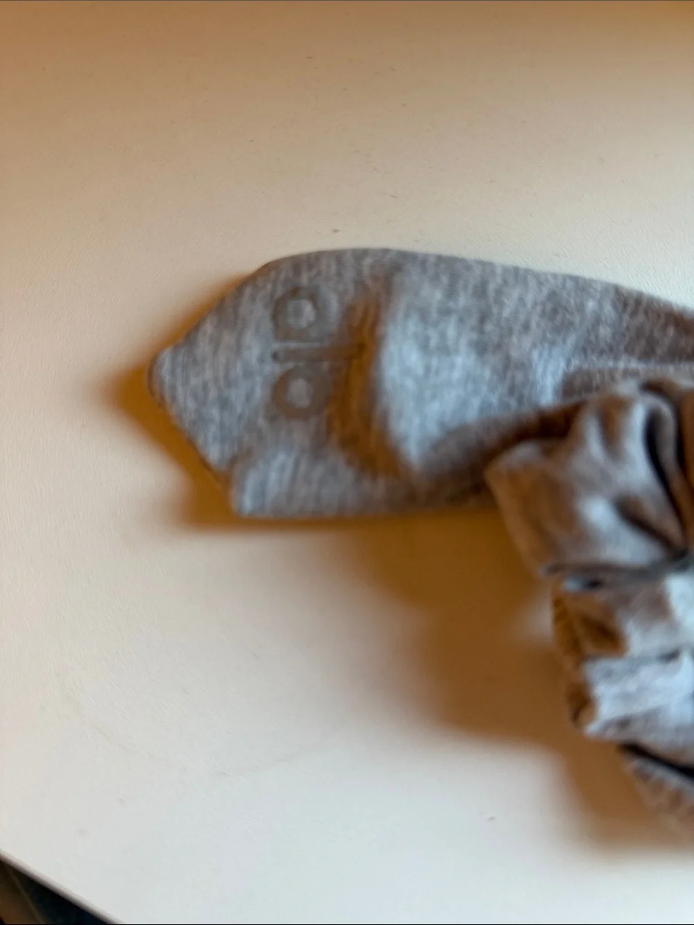 ALO Gray Hair Scrunchie Scarf for Women - Neutral Gray Accessory